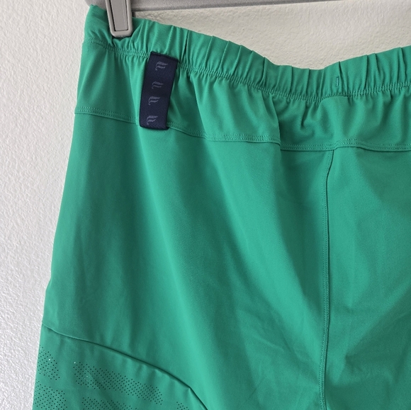 NWT Fabletics The One Short Ventilated 7in Mens Size XXL Verde Green Color - Picture 9 of 16